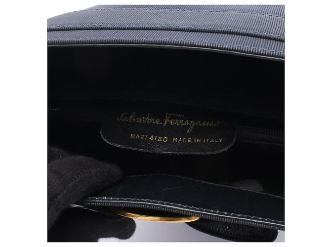 Borsa Vara Ribbon di Salvatore Ferragamo Nero - vista 4