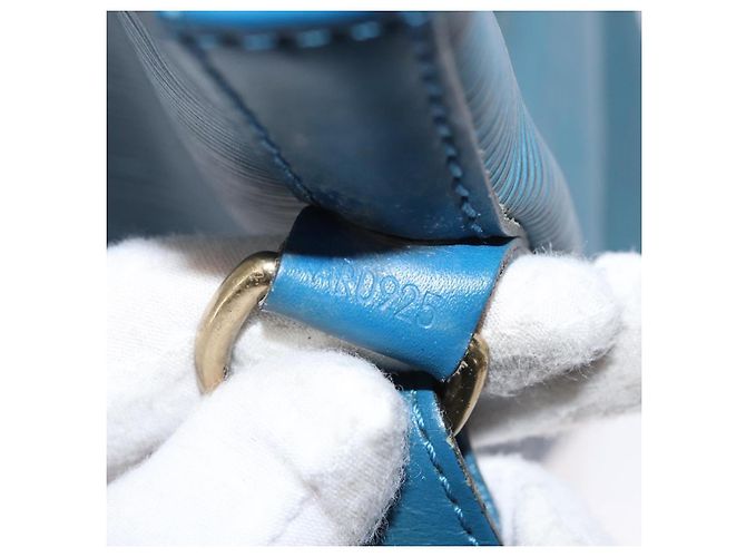 Louis Vuitton Petit Noe Epi Leather Medium Blu - vista 7