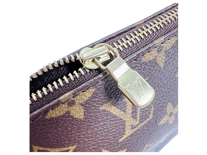 Pochette Accessoires Monogram in Tela Louis Vuitton Marrone - vista 10