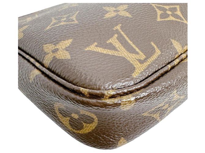 Pochette Accessoires Monogram in Tela Louis Vuitton Marrone - vista 6
