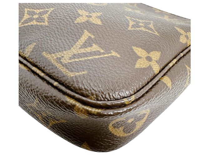 Pochette Accessoires Monogram in Tela Louis Vuitton Marrone - vista 7