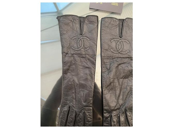 Vintage Chanel Lammleder lange Handschuhe - Besticktes CC - Größe 6.5 Schwarz - Ansicht 2