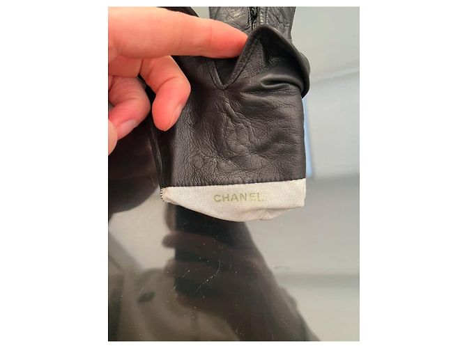 Vintage Chanel Lammleder lange Handschuhe - Besticktes CC - Größe 6.5 Schwarz - Ansicht 7