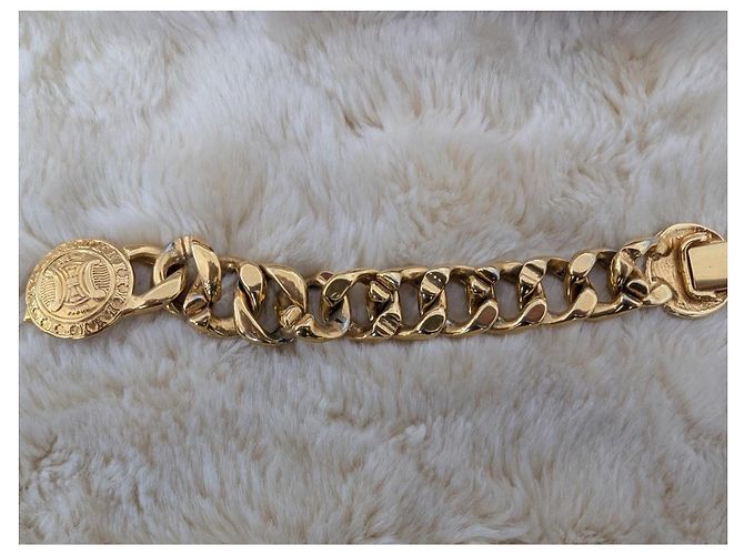 Céline Celine Armband mit Triomph Logo- Medaillon-Verschluss Golden - Ansicht 2