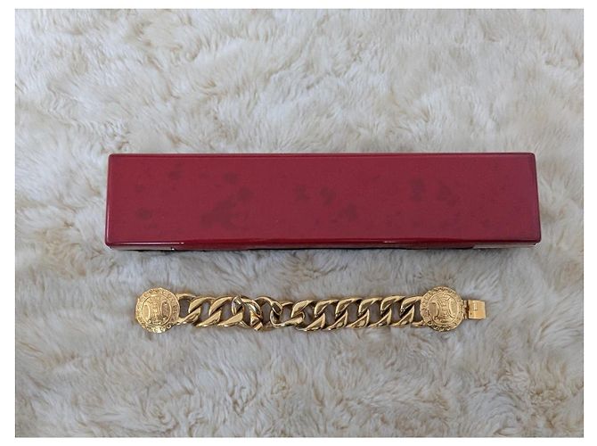 Céline Celine Armband mit Triomph Logo- Medaillon-Verschluss Golden - Ansicht 6