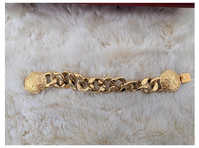 Céline Celine Armband mit Triomph Logo- Medaillon-Verschluss Golden - Ansicht 7