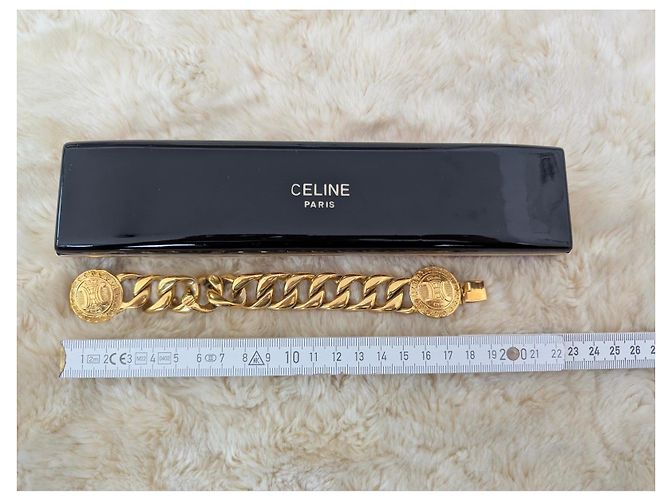 Céline Celine Armband mit Triomph Logo- Medaillon-Verschluss Golden - Ansicht 9