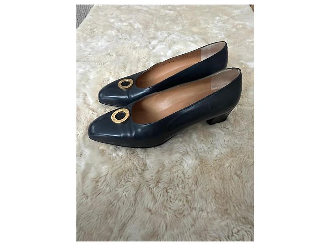 Céline Pumps in pelle Celine con dettaglio dorato Blu scuro - vista 5
