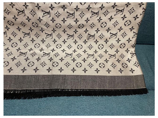 Sofia Coppola Louis Vuitton Seidentuch Silber - Ansicht 7