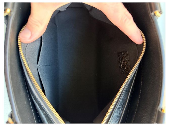 Louis Vuitton Vosges MM Monogram empreinte Nero - vista 13