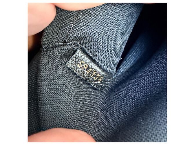 Louis Vuitton Vosges MM Monogram empreinte Nero - vista 14