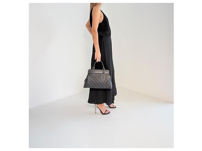 Louis Vuitton Vosges MM Monogram empreinte Nero - vista 6