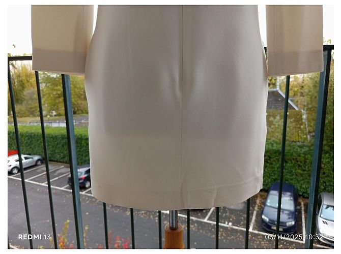 Céline Kleid cremfarben Viscose Roh - Ansicht 9