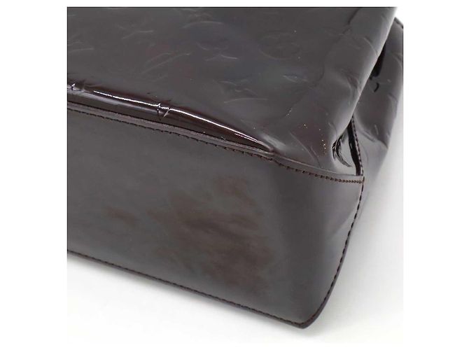 Borsa a mano Wilshire PM Monogram Vernis Louis Vuitton Bordò Porpora - vista 3