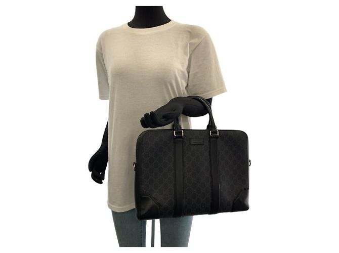 Bolsa de negócios Gucci GG Supreme em lona Preto - vista 7