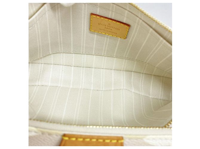 Multi Pochette Borsa a Spalla Multi-Pochette Accessoires By the Pool di Louis Vuitton Beige - vista 4