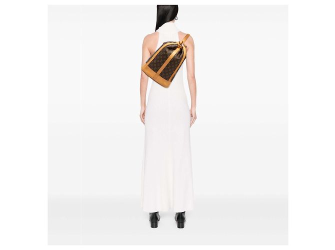 Louis Vuitton Marrone Monogram Randonnee PM - vista 7