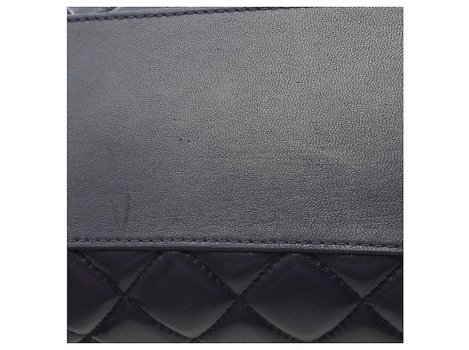 CHANEL Mademoiselle Vintage Große Einkaufstasche Marineblau - Ansicht 9