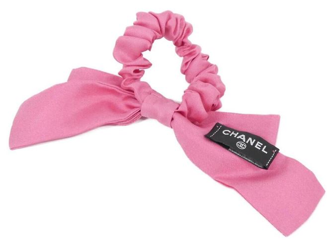Scrunchie in seta Chanel in rosa - vista 2