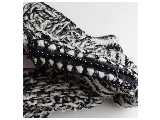 Abito Chanel in maglia tweed nero e bianco - vista 8
