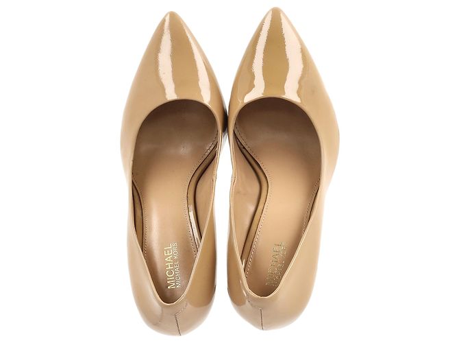 Michael Kors spitze Pumps aus beigem Lackleder - Ansicht 3