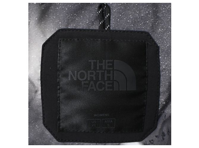 Parka con capucha de nylon negro Hydrenalite City de The North Face - vista 5