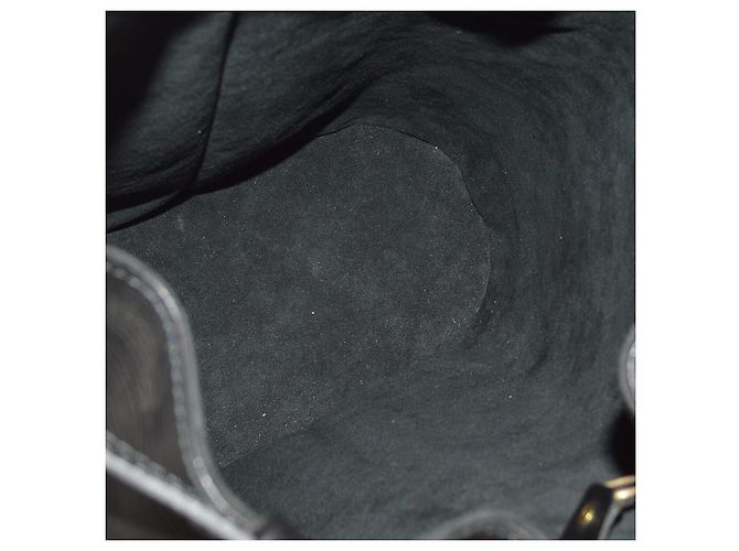 Louis Vuitton Randonnee Backpack Epi Leather PM Black - view 3