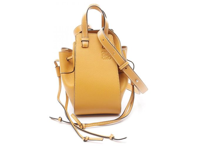 LOEWE Mini borsa a tracolla Hammock in pelle per donne - Giallo - vista 2