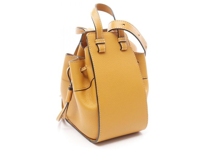 LOEWE Mini borsa a tracolla Hammock in pelle per donne - Giallo - vista 3