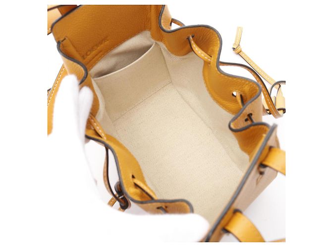 LOEWE Mini borsa a tracolla Hammock in pelle per donne - Giallo - vista 4