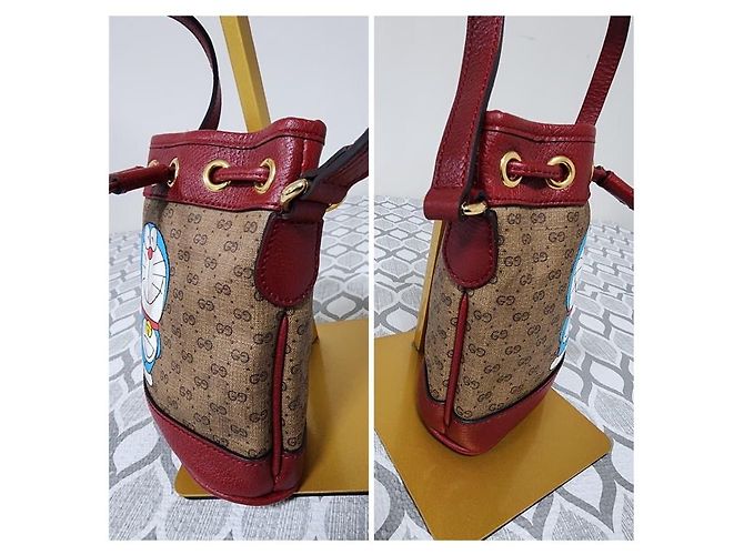 Borsa a secchiello mini in tela rivestita Gucci Doraemon x Gucci Beige Bordò - vista 5
