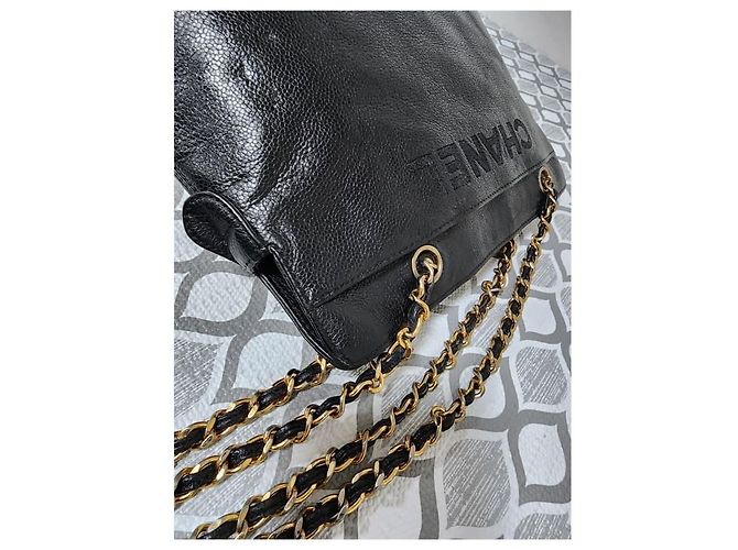 Borsa a spalla in caviale con logo ricamato Chanel nera Nero - vista 13