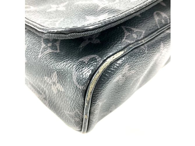 Bolsa transversal Louis Vuitton Monogram Eclipse District PM NM Preto - vista 7