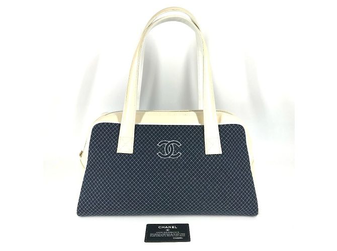 Borsa Boston Matelassé Chanel Bianco Blu navy - vista 18