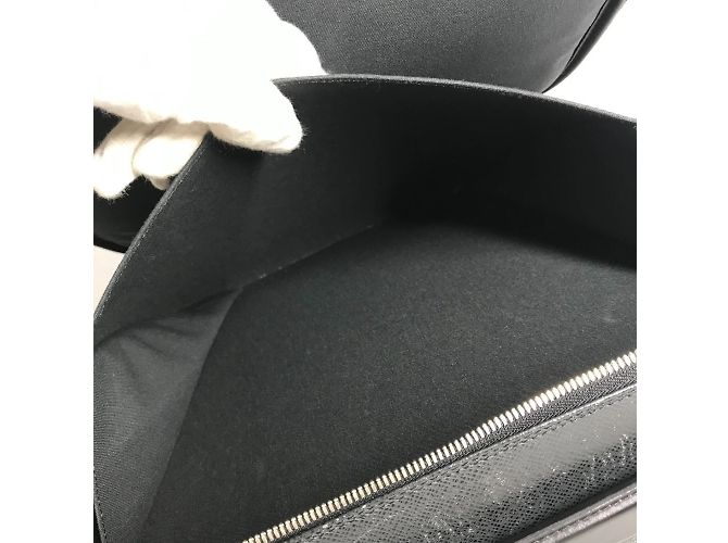 Borsa 2 in 1 Taiga Tura di Louis Vuitton Nero Grigio - vista 12