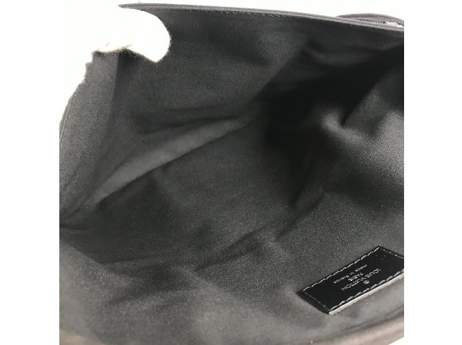 Borsa 2 in 1 Taiga Tura di Louis Vuitton Nero Grigio - vista 13