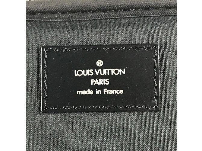 Borsa 2 in 1 Taiga Tura di Louis Vuitton Nero Grigio - vista 9