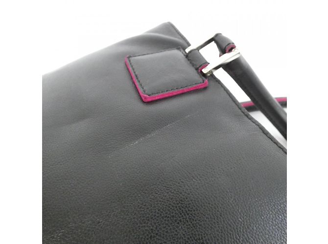 Borsa Loewe Amazona in nero e rosa - vista 7