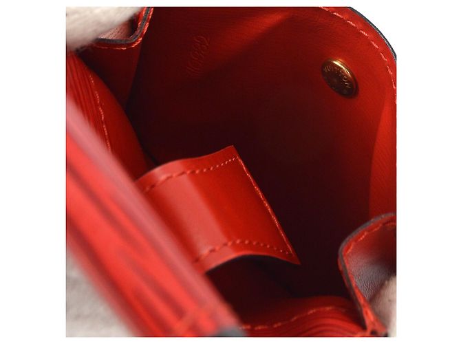 Louis Vuitton Sherwood Belt Bag Epi Leather Red - view 3