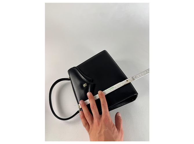 Vintage Givenchy Lederhandtasche Schwarz - Ansicht 7