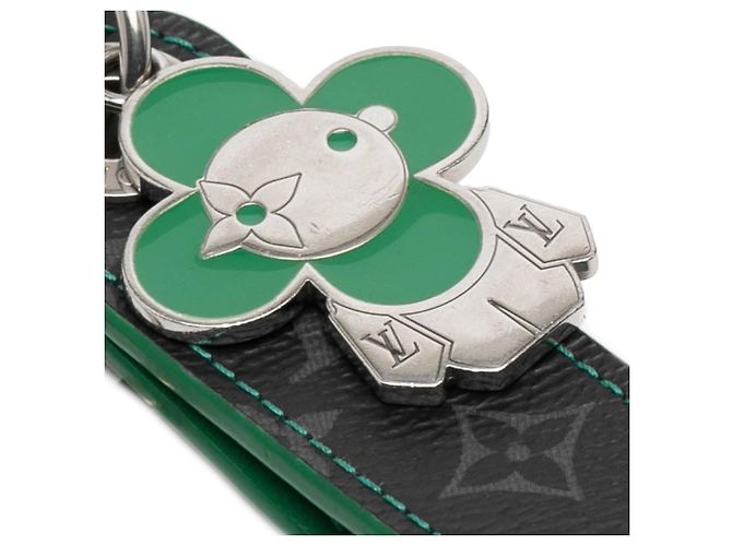 Portachiavi Charm Vivienne Dragonne Monogram Eclipse Louis Vuitton Nero Argento Verde - vista 3