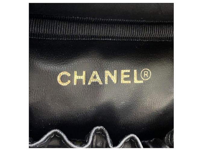 Borsa Vanity Chanel con marchio Coco e pelle di caviale, nera Nero - vista 13