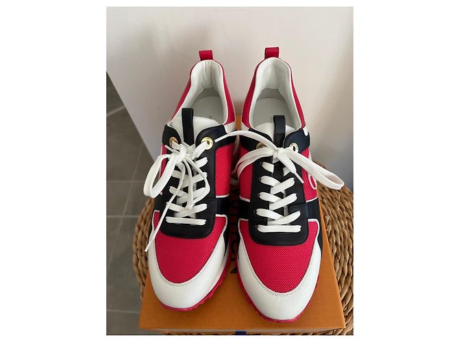 Sneaker Louis Vuitton Run Away – Pelle e Rete Rossa / Nera / Bianca Nero Bianco Rosso D'oro - vista 2