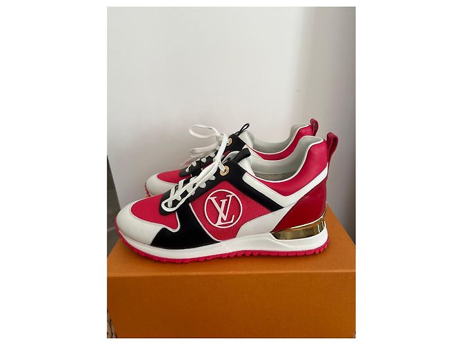 Sneaker Louis Vuitton Run Away – Pelle e Rete Rossa / Nera / Bianca Nero Bianco Rosso D'oro - vista 3