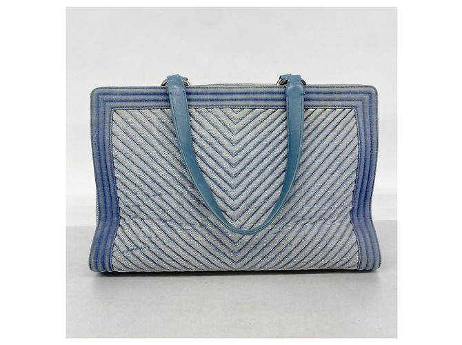Borsa tote in denim blu Chanel Boy - vista 14