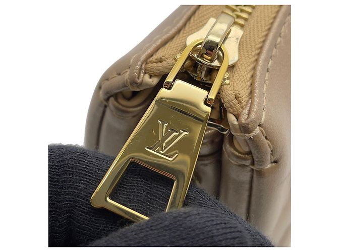Borsa a Spalla Coussin BB Monogram Louis Vuitton D'oro - vista 10