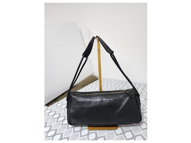 Gucci Vintage Leather Shoulder Bag Black - view 11