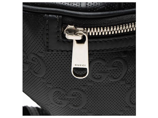 Belt bag con tasca perforata e logo GG in rilievo Gucci Nero - vista 9