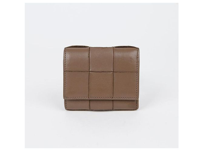 Bottega Veneta Billetera Trifold Cassette Castaño - vista 2