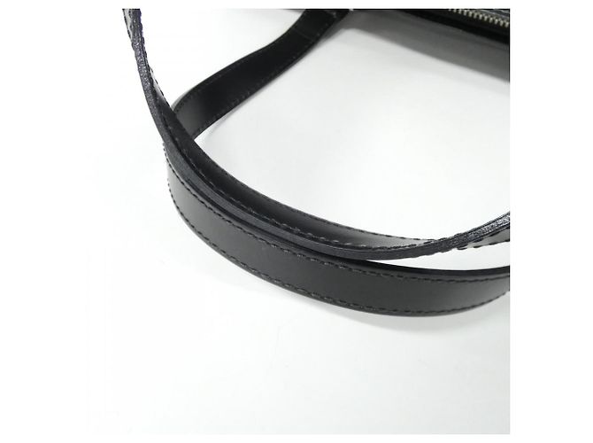Borsa Soufflot Epi Louis Vuitton Nero - vista 6